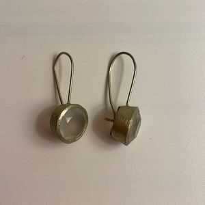 Gold earrings with light pink stone